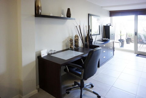 Studio 4 - Ground Floor Fremantle Apartment - Queensland Tourism 9