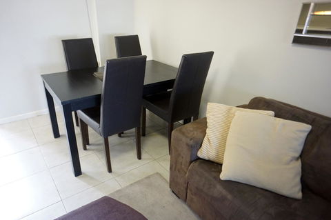 Studio 4 - Ground Floor Fremantle Apartment - Queensland Tourism 5