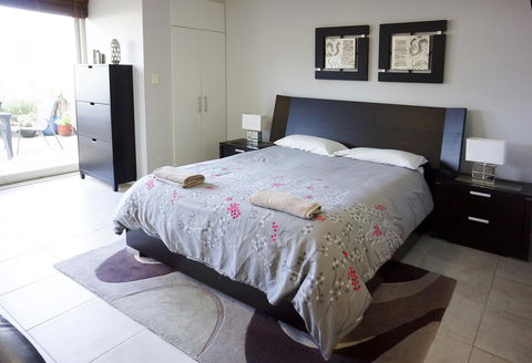 Studio 4 - Ground Floor Fremantle Apartment - Queensland Tourism 0