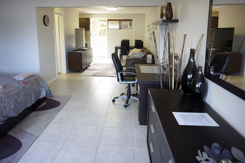 Studio 4 - Ground Floor Fremantle Apartment - Queensland Tourism 11