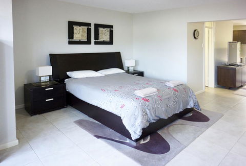 Studio 4 - Ground Floor Fremantle Apartment - Queensland Tourism 14