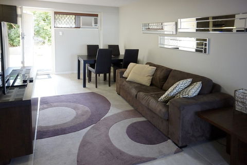Studio 4 - Ground Floor Fremantle Apartment - Queensland Tourism 2