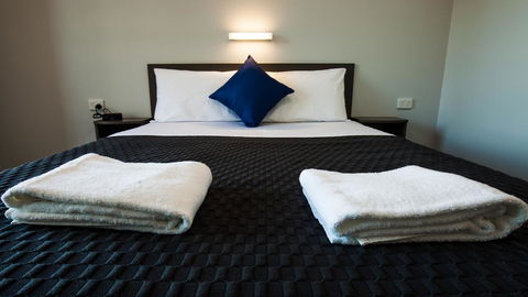 Beadon Bay Hotel - Queensland Tourism 5