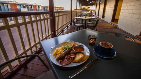 Beadon Bay Hotel - Queensland Tourism 2