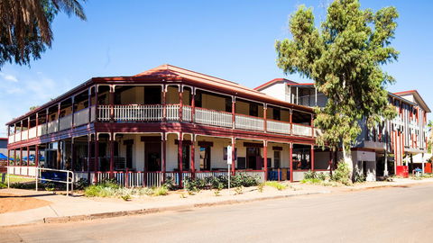 Beadon Bay Hotel - Queensland Tourism 0