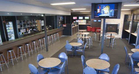 Brighton Hotel Motel - QLD Tourism 1
