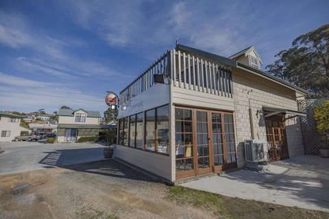 Queechy Motel - QLD Tourism 10