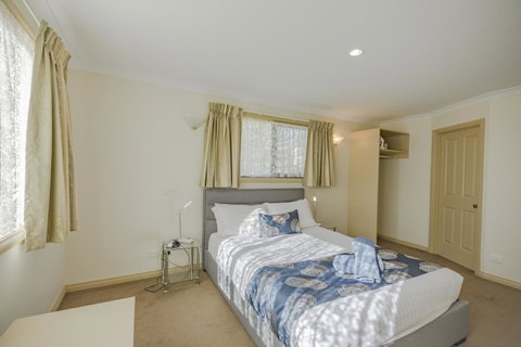 Queechy Motel - QLD Tourism 7