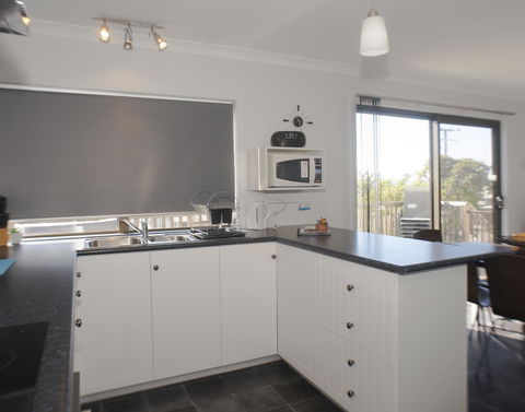 Bircoo Cottage Beach And Golf Getaway - Queensland Tourism 4