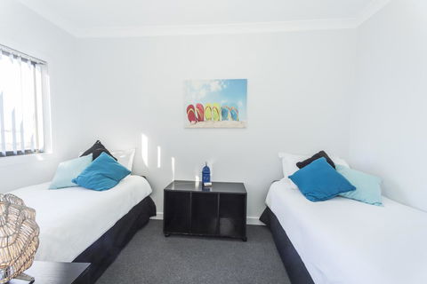 Bircoo Cottage Beach And Golf Getaway - Queensland Tourism 2