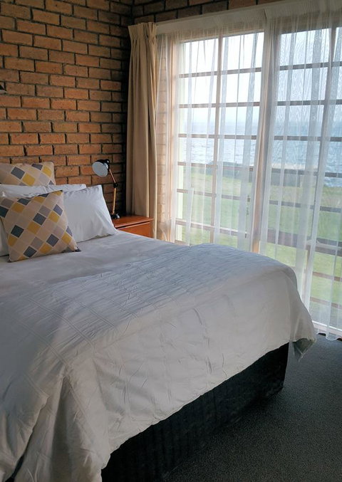Stanley Village Waterfront Accommodation - QLD Tourism 5