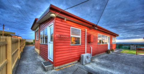 Stanley Village Waterfront Accommodation - QLD Tourism 15