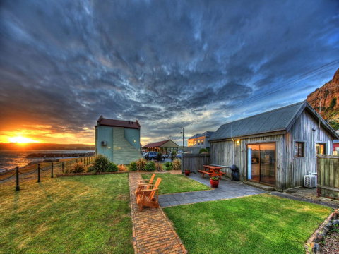 Stanley Village Waterfront Accommodation - QLD Tourism 18