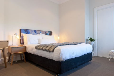 On The Beach Waterfront Apartment - Queensland Tourism 9