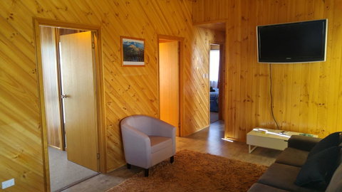 Bicheno Cabin Park - QLD Tourism 28