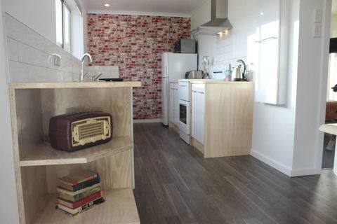 Boomers Retreat, Alonnah, Bruny Island - QLD Tourism 9