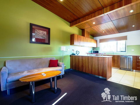 Tall Timbers Tasmania - Queensland Tourism 18