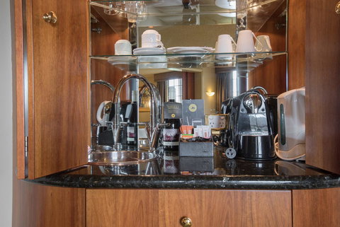 Country Club Tasmania - QLD Tourism 36