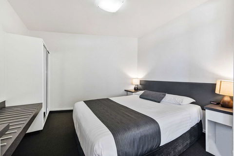 Coach House Launceston - QLD Tourism 12