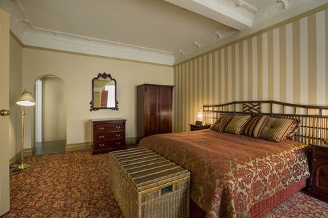 Hadley\'s Orient Hotel - QLD Tourism 25