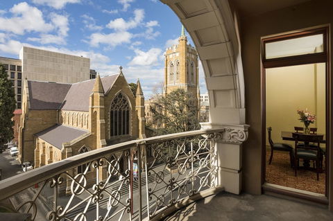 Hadley\'s Orient Hotel - QLD Tourism 28