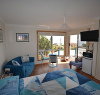 Seascape Beach House - QLD Tourism