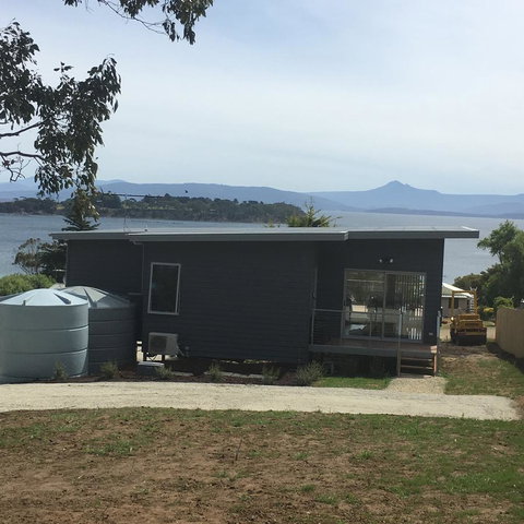 Couples Getaway On Bruny Island - QLD Tourism 26