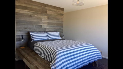 Couples Getaway On Bruny Island - QLD Tourism 10