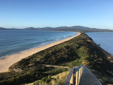 Couples Getaway On Bruny Island - QLD Tourism 11