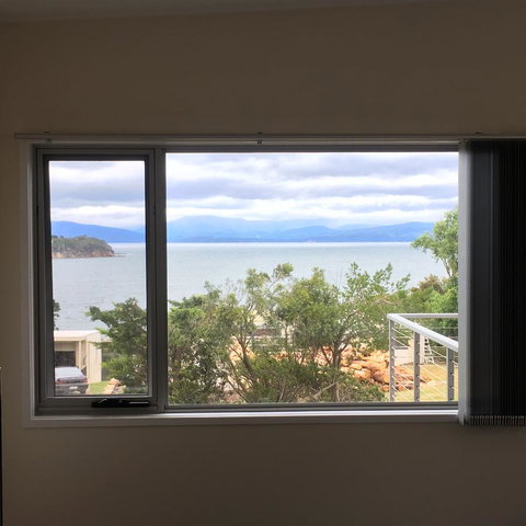 Couples Getaway On Bruny Island - QLD Tourism 27