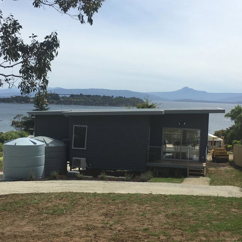 Couples Getaway On Bruny Island - QLD Tourism 18