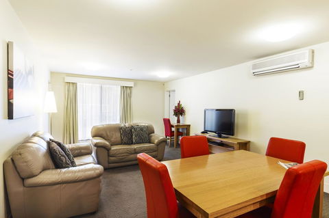 The Old Woolstore Apartment Hotel - QLD Tourism 17