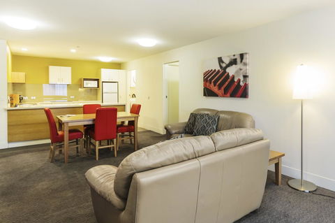 The Old Woolstore Apartment Hotel - QLD Tourism 19
