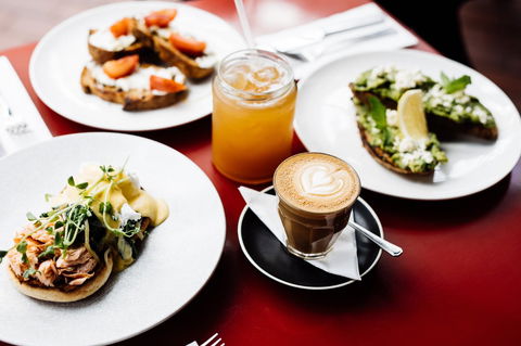 The Henry Jones Art Hotel - QLD Tourism 24