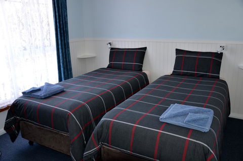 Castaway Holiday Apartments - QLD Tourism 20