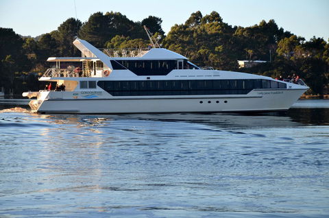 Castaway Holiday Apartments - QLD Tourism 1