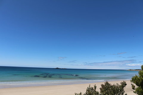 Sisters Beach Paradise - QLD Tourism 4