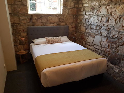 The Richmond Arms Hotel - QLD Tourism 4