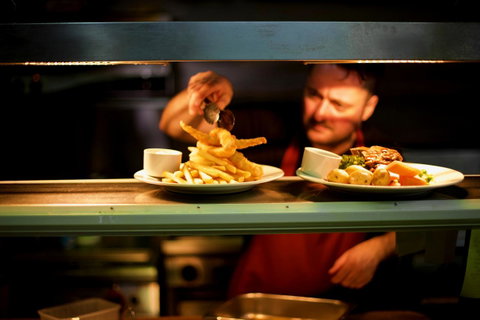 The Richmond Arms Hotel - QLD Tourism 16