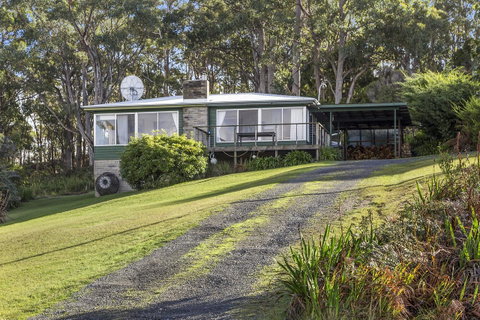 Summertime Cottage - QLD Tourism 35