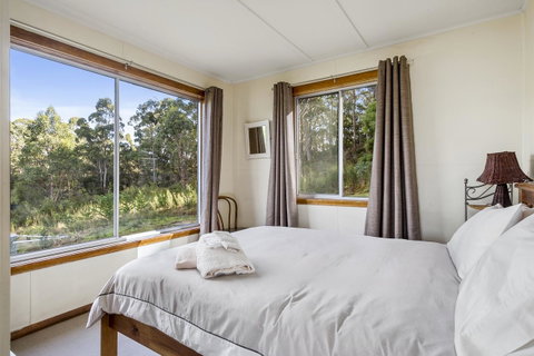 Summertime Cottage - QLD Tourism 22