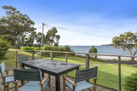 Summertime Cottage - QLD Tourism 16