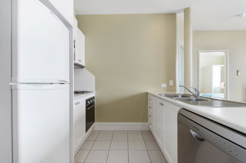 Launceston Central Apartment Hotel Official - QLD Tourism 8