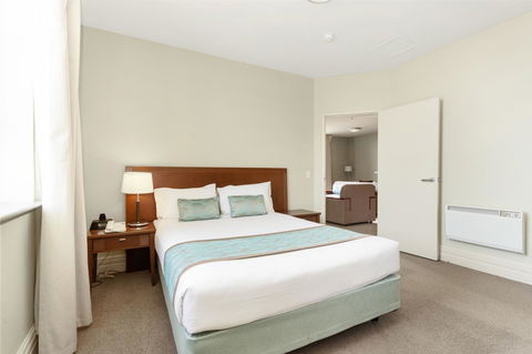 Launceston Central Apartment Hotel Official - QLD Tourism 6
