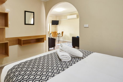 Elphin Serviced Apartments - Queensland Tourism 31