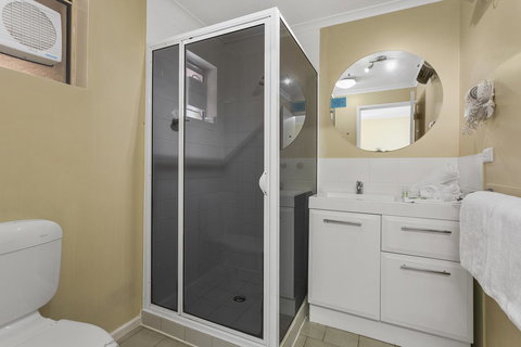 Elphin Serviced Apartments - Queensland Tourism 40