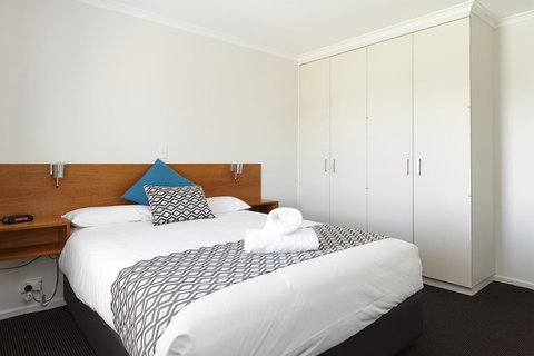 Elphin Serviced Apartments - Queensland Tourism 25