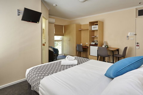 Elphin Serviced Apartments - Queensland Tourism 14