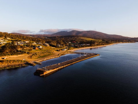 Manfield Seaside Bruny Island - QLD Tourism 23