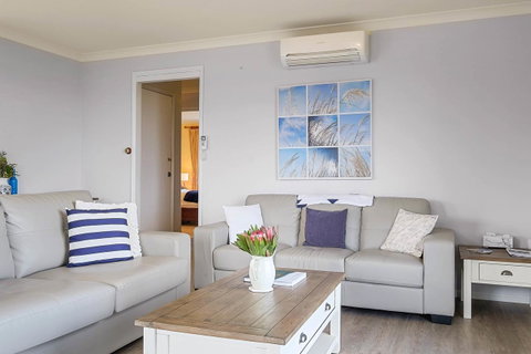 Omaroo Cottage Bruny Island - QLD Tourism 4